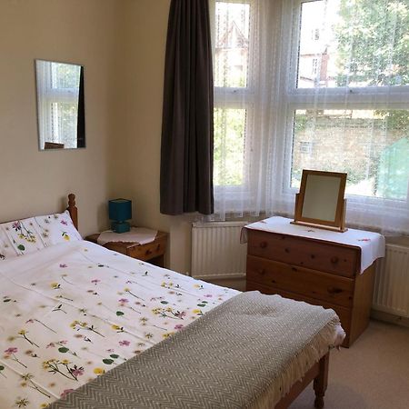 Spacious West London 2 Bedroom Apartment Esterno foto