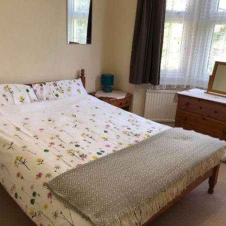 Spacious West London 2 Bedroom Apartment Esterno foto