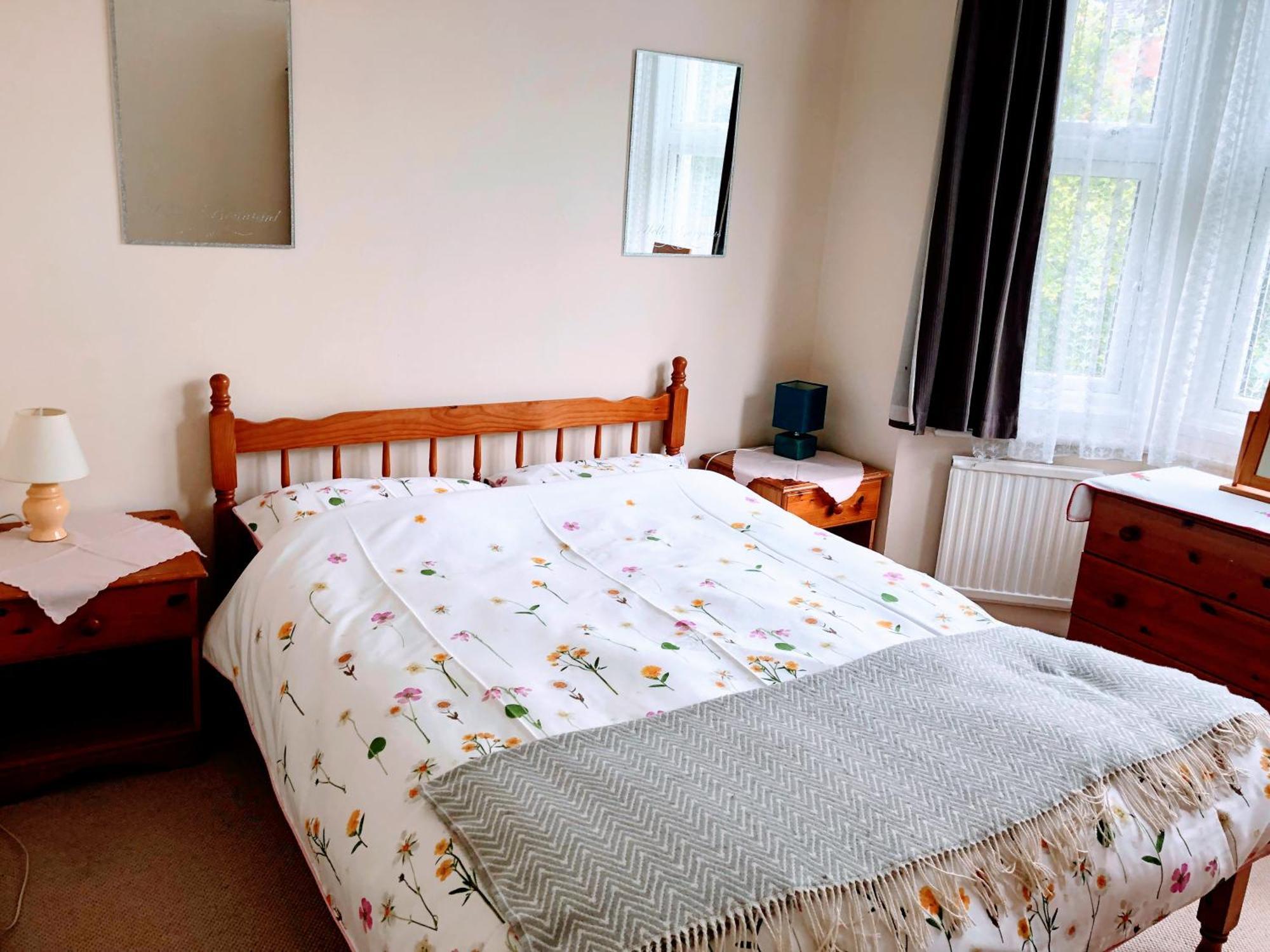 Spacious West London 2 Bedroom Apartment Esterno foto