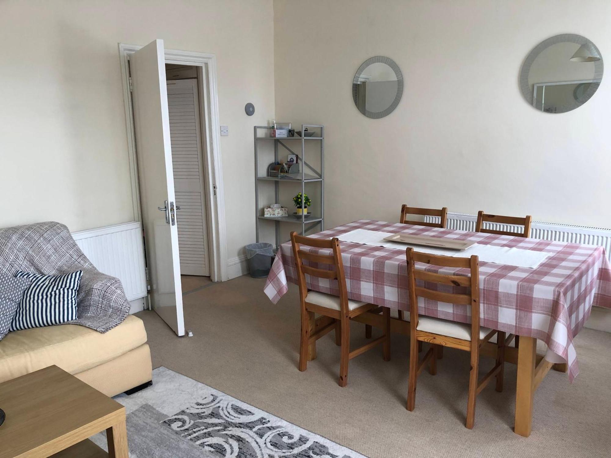 Spacious West London 2 Bedroom Apartment Esterno foto