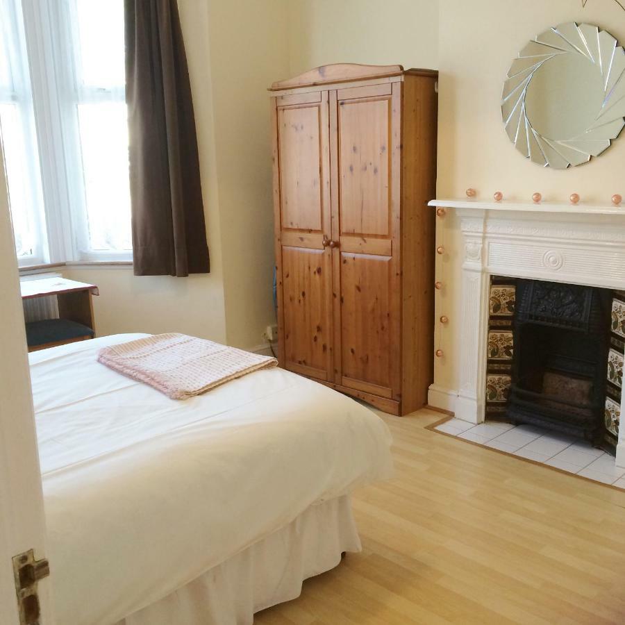 Spacious West London 2 Bedroom Apartment Esterno foto