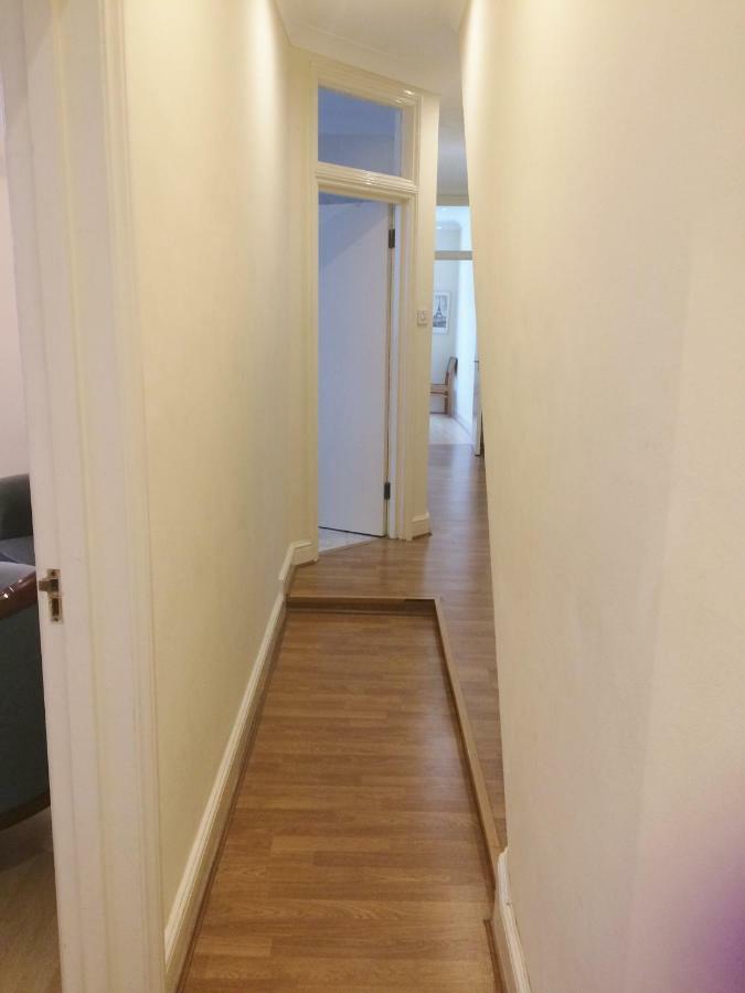 Spacious West London 2 Bedroom Apartment Esterno foto